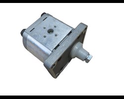  Zapfwellenpumpe 11 lt. rechtsdrehend 
 Ersatzteilnummer: 600.032 
 Geeignet f&uuml;r folgende Holzspalter: HF-105 Z, HF-105 K, HF-125 K, HT-75 Z und HT-100 Z 