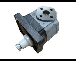  Zahnradpumpe rechtsdrehend, 16 ccm, f&uuml;r Holzspalter HT-200/Z und HF-180. 
 Ersatzteilnummer: 600.058 